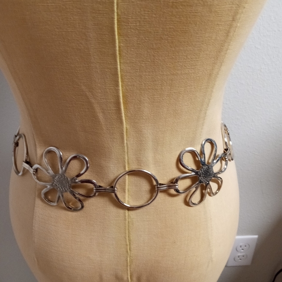 Source Unknown Accessories - Silver colored metal belt